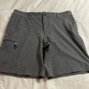 Magellen mens lt grey short sz34